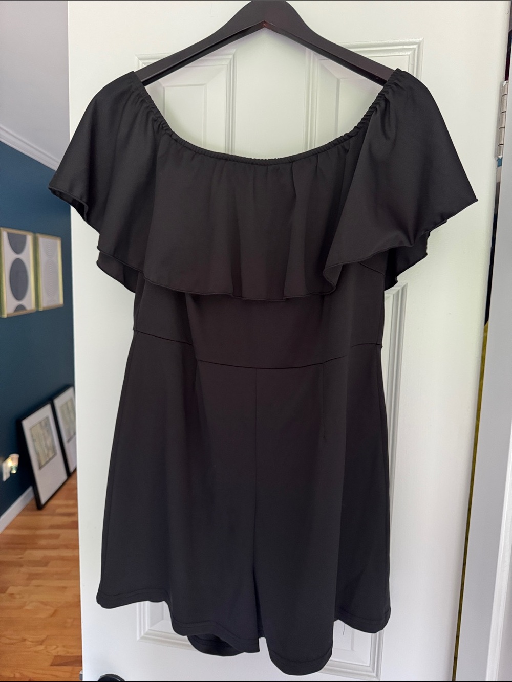 SHEIN Black Off-Shoulder Ruffle Romper